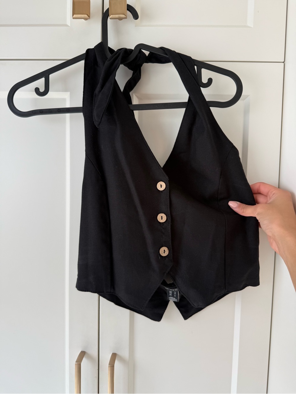 Forever 21 Black Halter Button-Front Crop Top